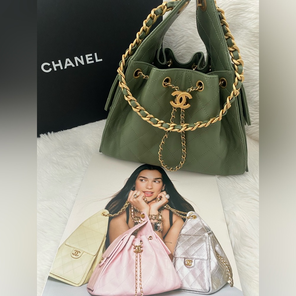 SOLD 💎💎💎 Chanel 25 bag